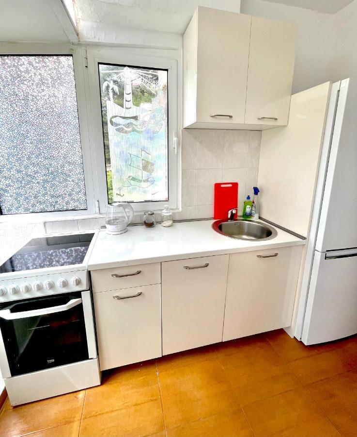 Family Apartment Close To Slovenska Beach Будва Экстерьер фото